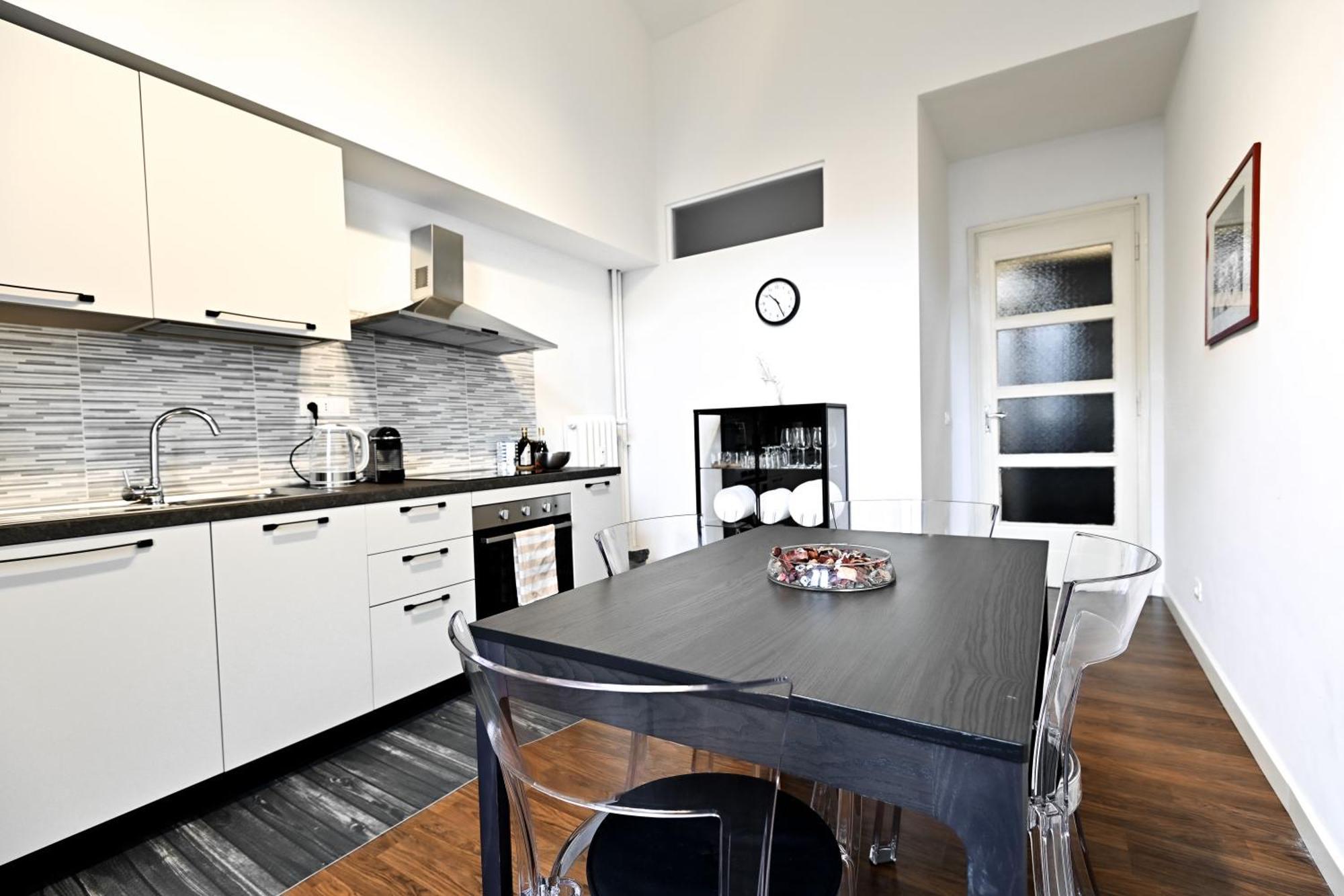 Top Living Apartments - Porta Susa Торино Екстериор снимка